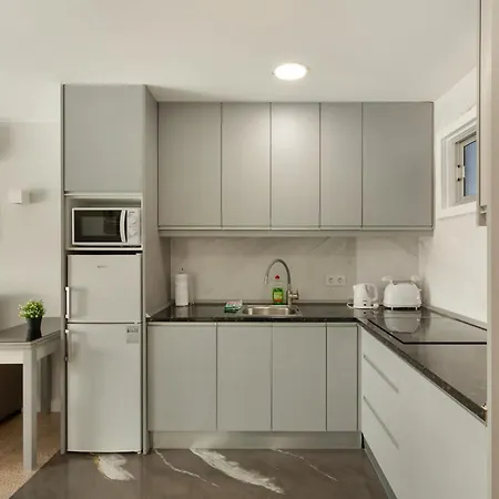 Kellys' Camelias Apartment